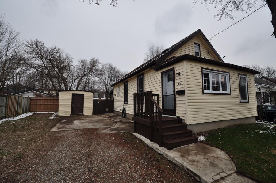 Great starter home or Investment