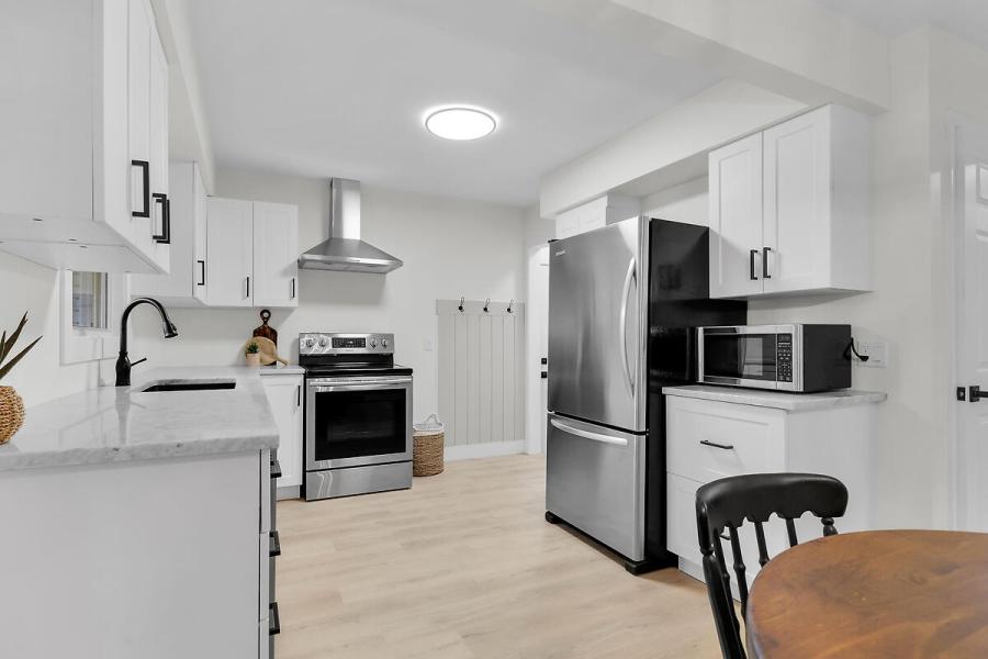 Fully renovated in lovely Zurich