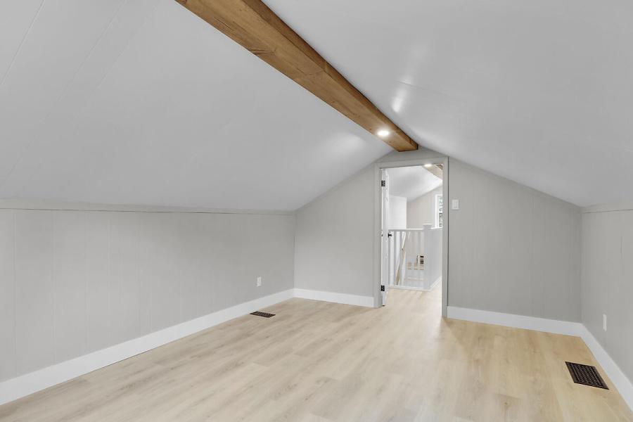 Fully renovated in lovely Zurich